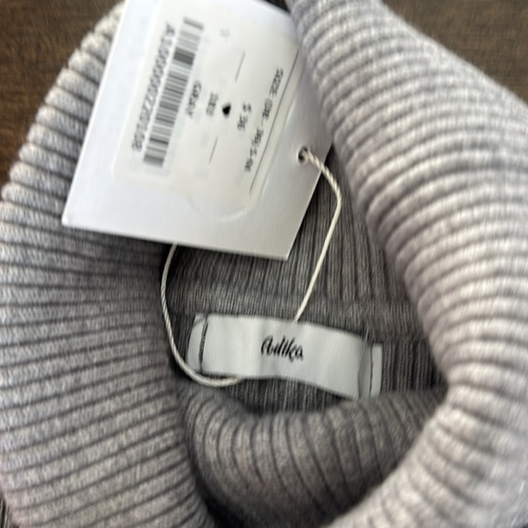 ❤️3/$30 Adika Turtleneck Sweater - Picture 8 of 8